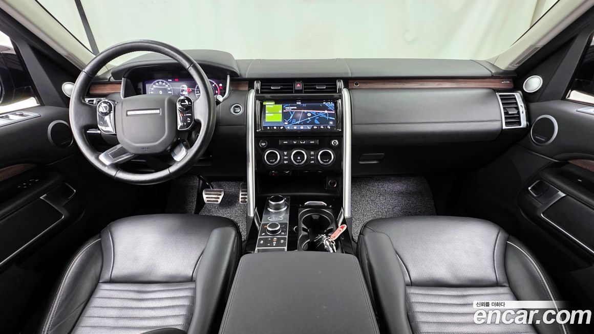 Land Rover Discovery 2020