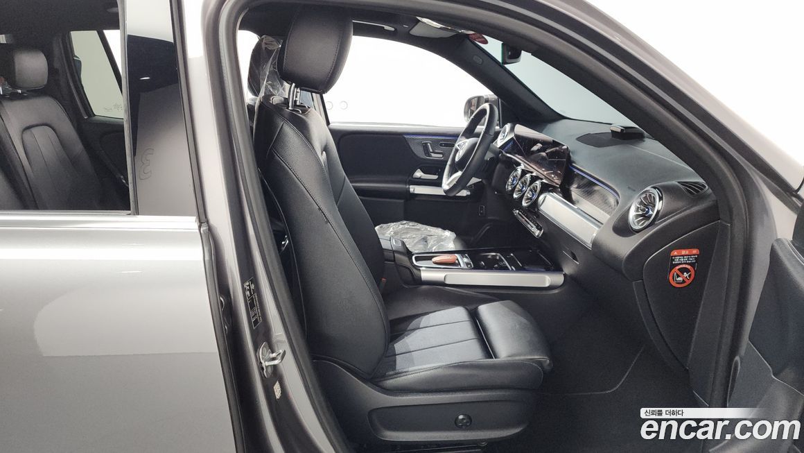 Mercedes-Benz GLB-Class 2024