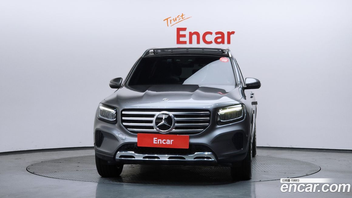 Mercedes-Benz GLB-Class 2024