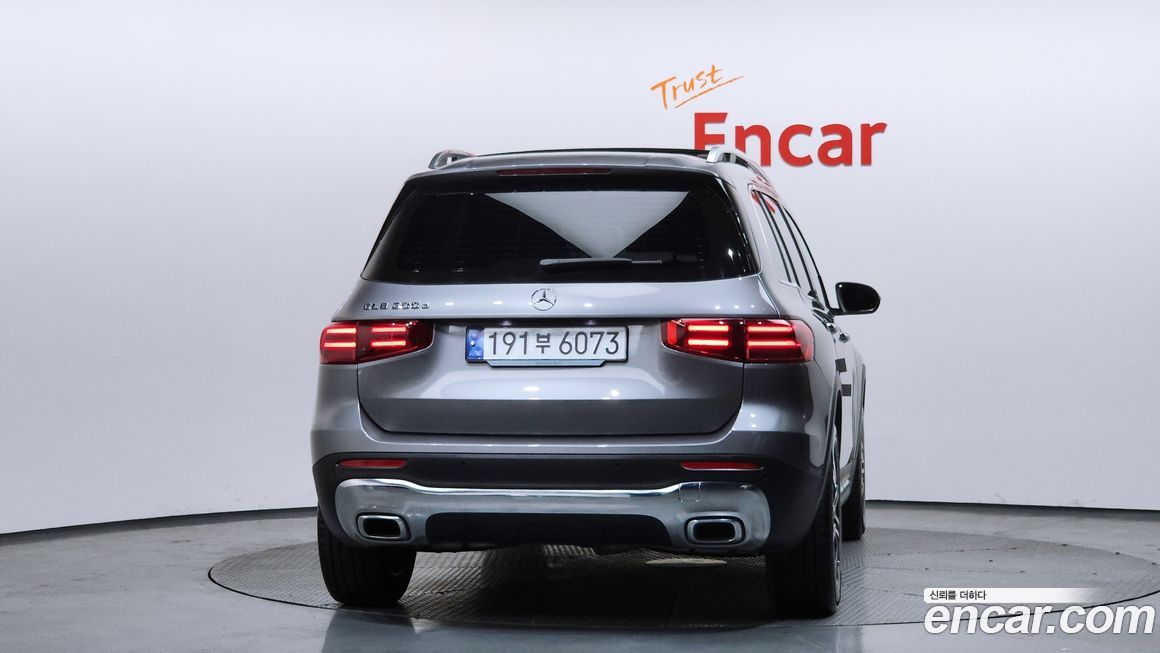 Mercedes-Benz GLB-Class 2024