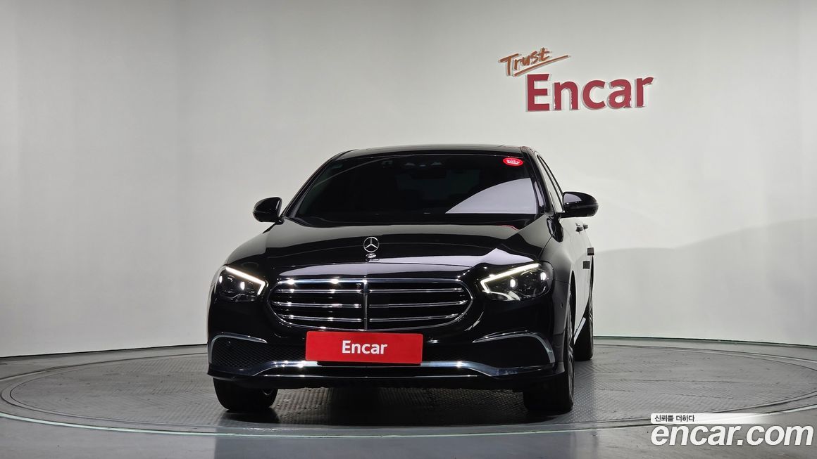 Mercedes-Benz E-Class 2023