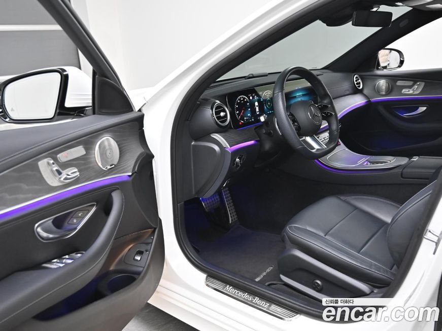 Mercedes-Benz E-Class 2021