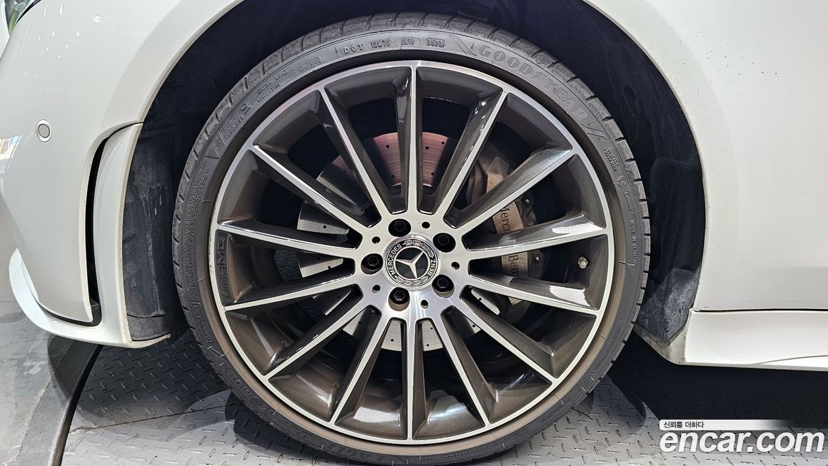 Mercedes-Benz CLS-Class 2021