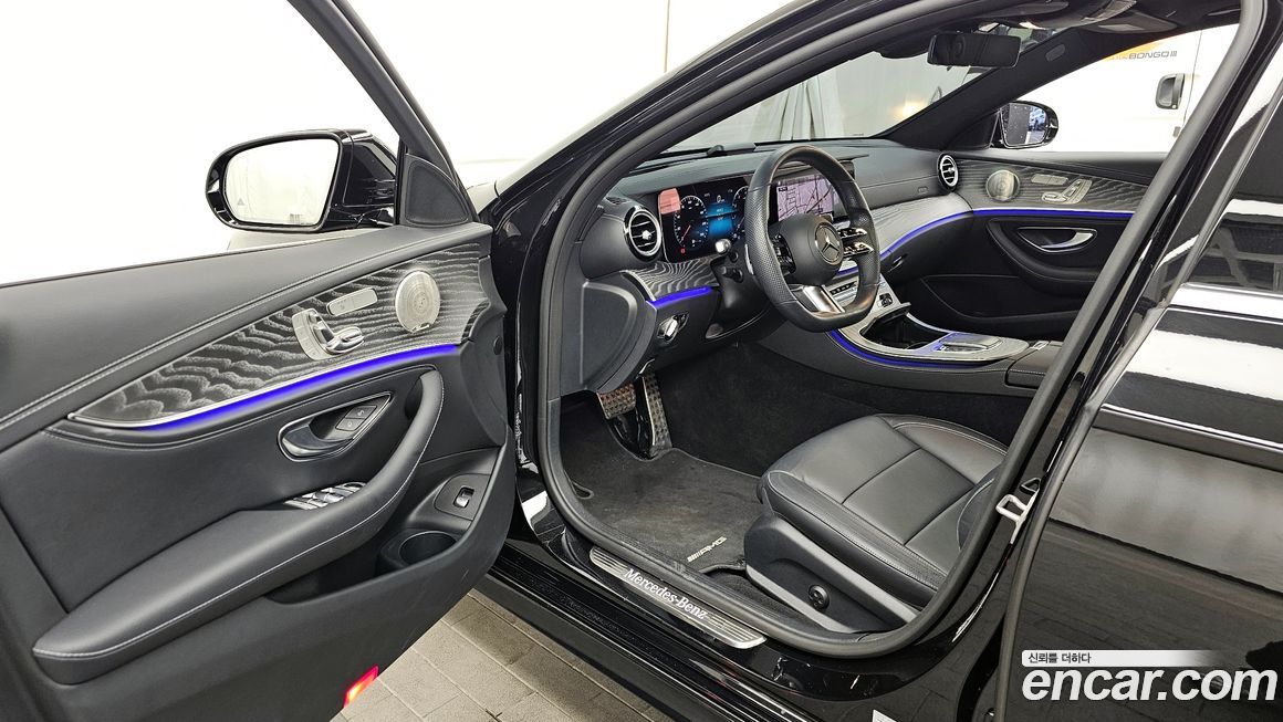 Mercedes-Benz E-Class 2021