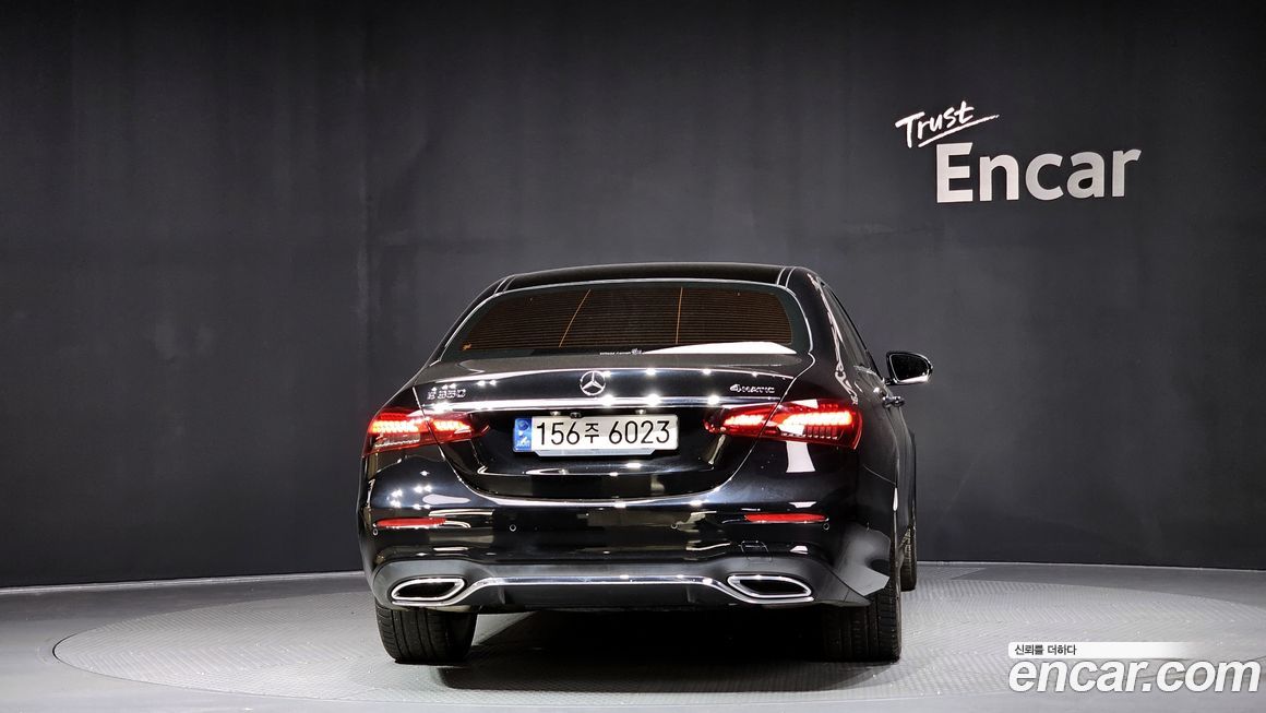 Mercedes-Benz E-Class 2021