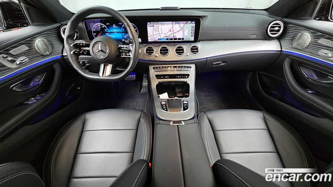 Mercedes-Benz E-Class 2021