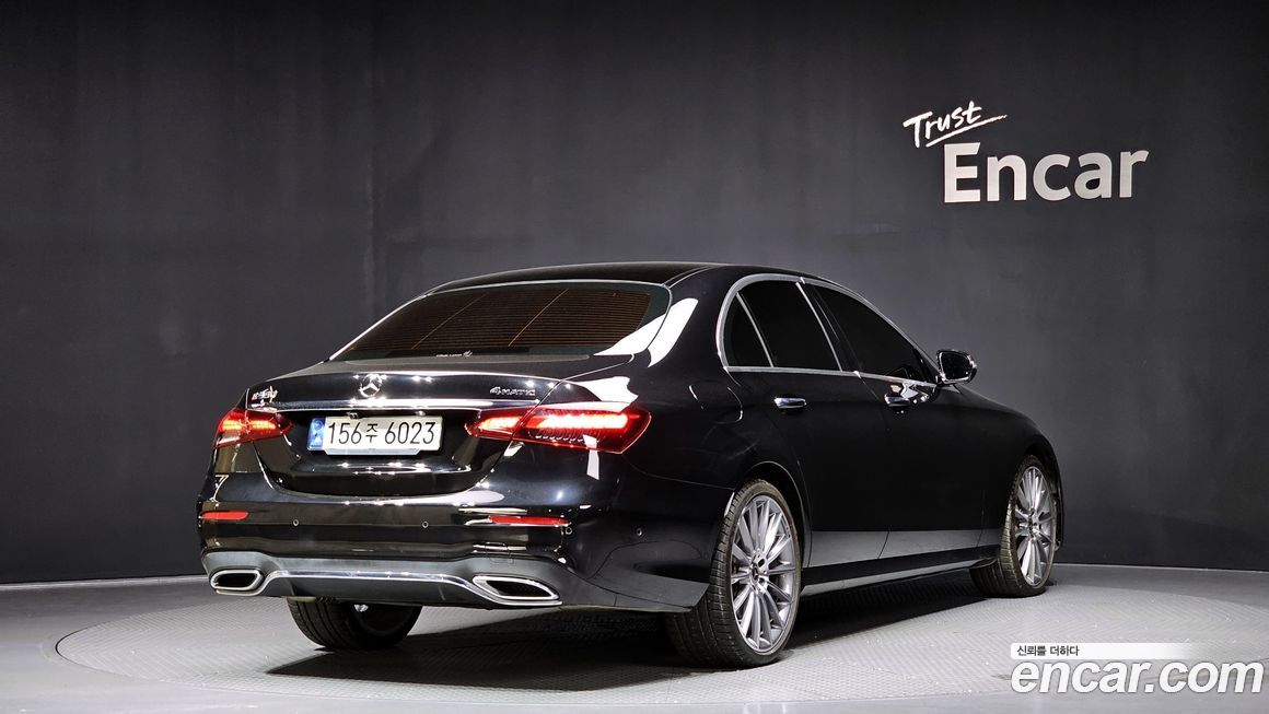 Mercedes-Benz E-Class 2021
