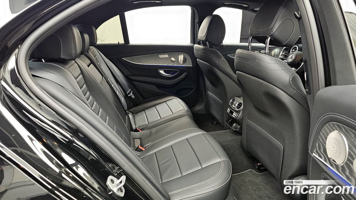 Mercedes-Benz E-Class 2021