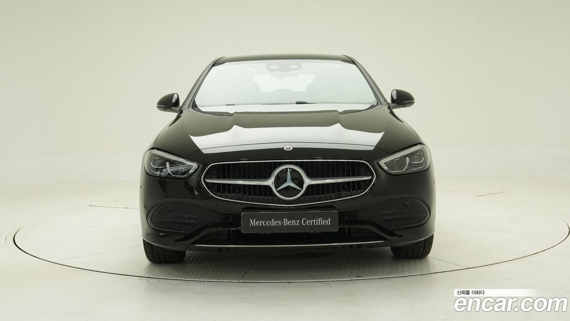 Mercedes-Benz C-Class 2025