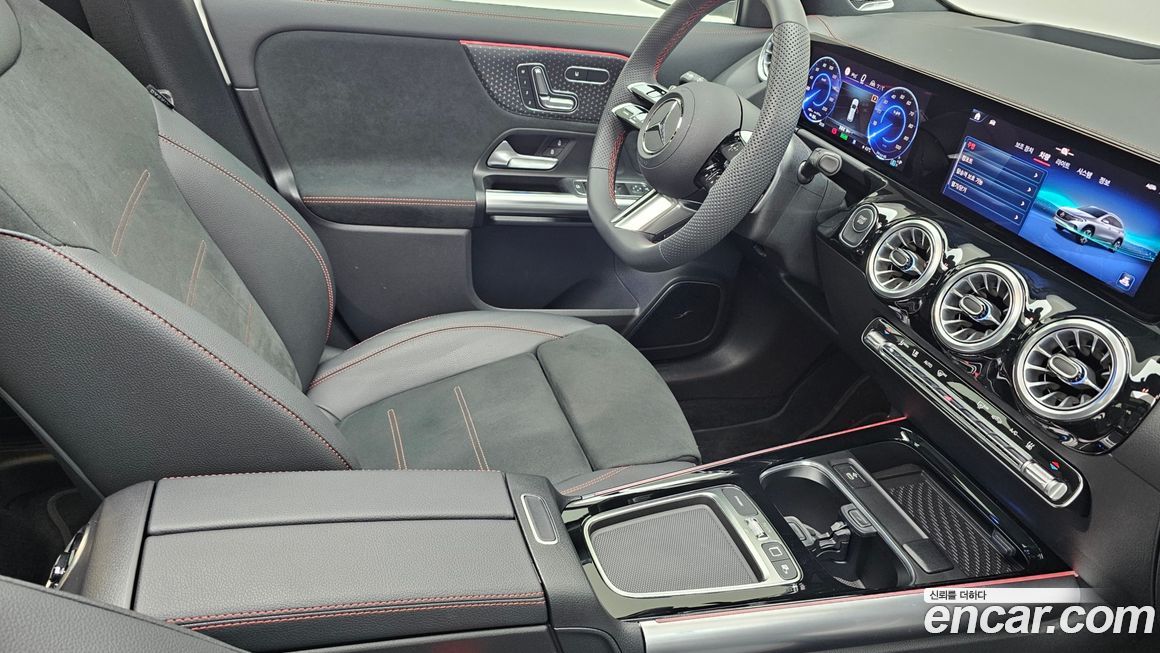 Mercedes-Benz EQA 2025