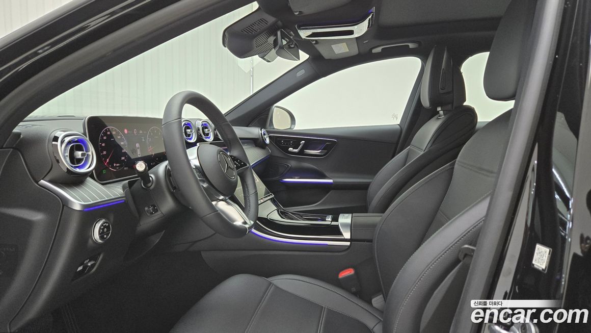 Mercedes-Benz C-Class 2025