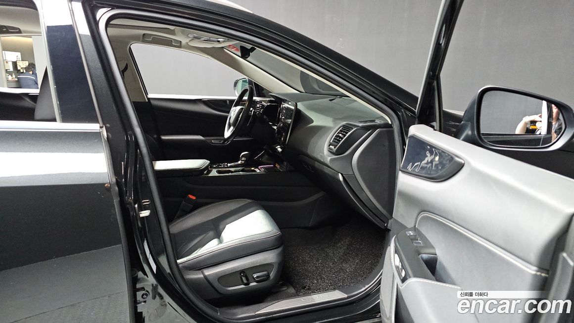 Lexus NX 2024