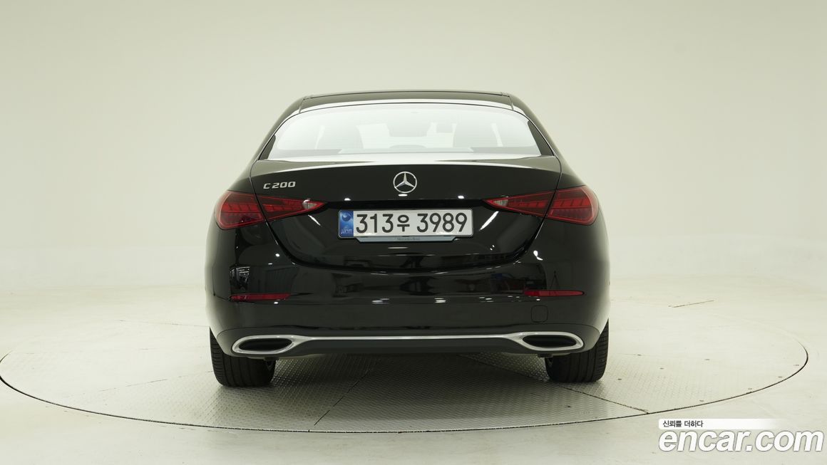 Mercedes-Benz C-Class 2025