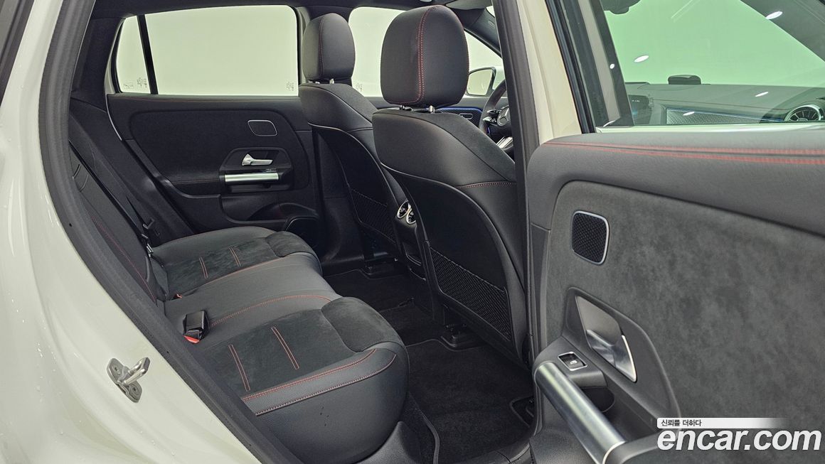 Mercedes-Benz EQA 2025