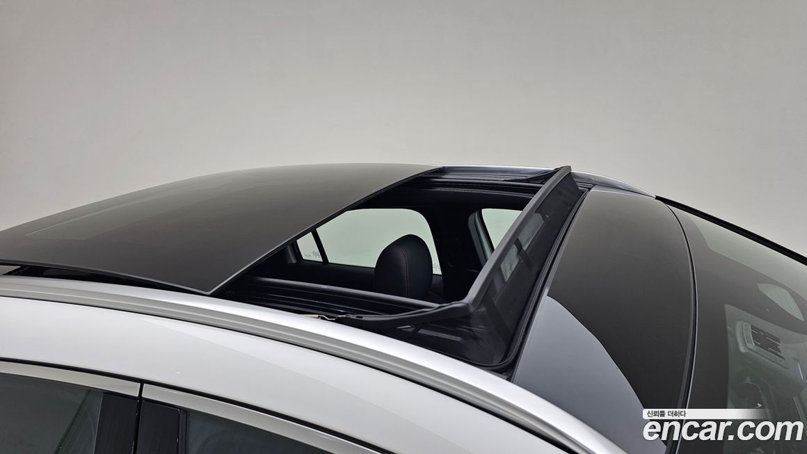 Mercedes-Benz EQA 2025