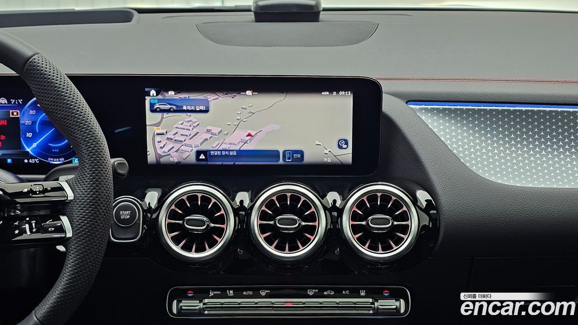 Mercedes-Benz EQA 2025