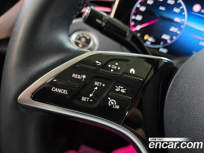 Mercedes-Benz E-Class 2025