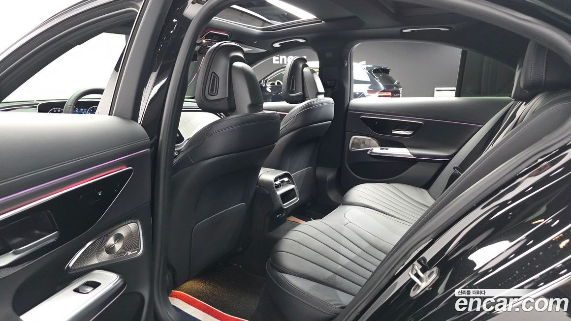 Mercedes-Benz E-Class 2024
