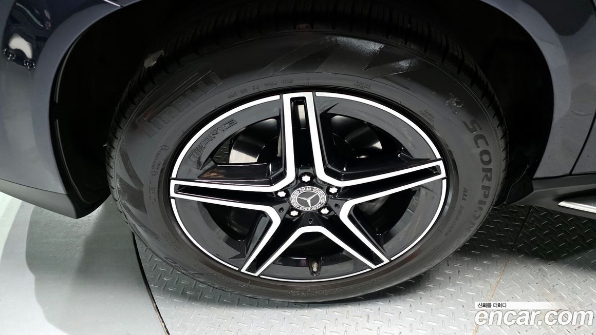 Mercedes-Benz GLE-Class 2021