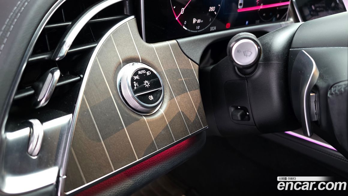 Mercedes-Benz E-Class 2024