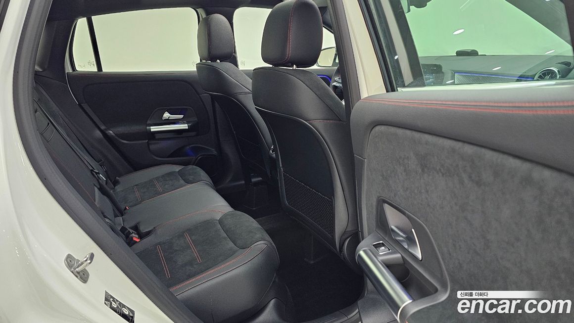 Mercedes-Benz GLA-Class 2026