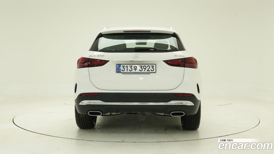 Mercedes-Benz GLA-Class 2026