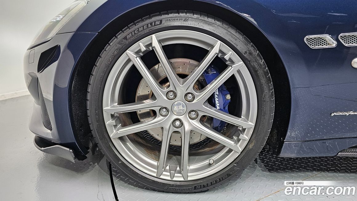 Maserati GranTurismo 2018