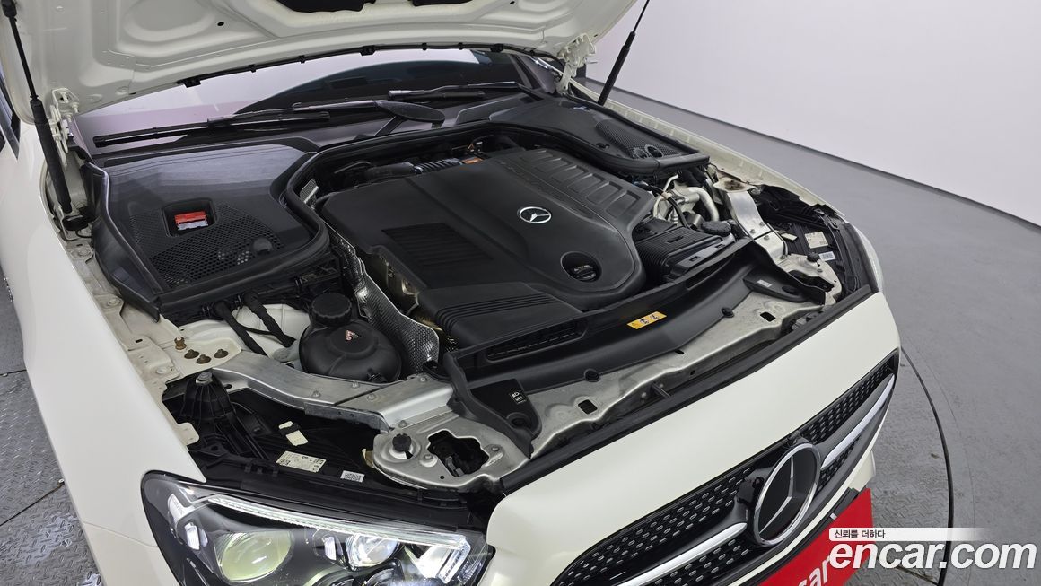 Mercedes-Benz E-Class 2021