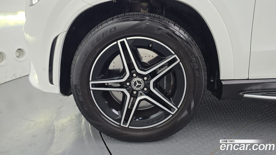 Mercedes-Benz GLE-Class 2020