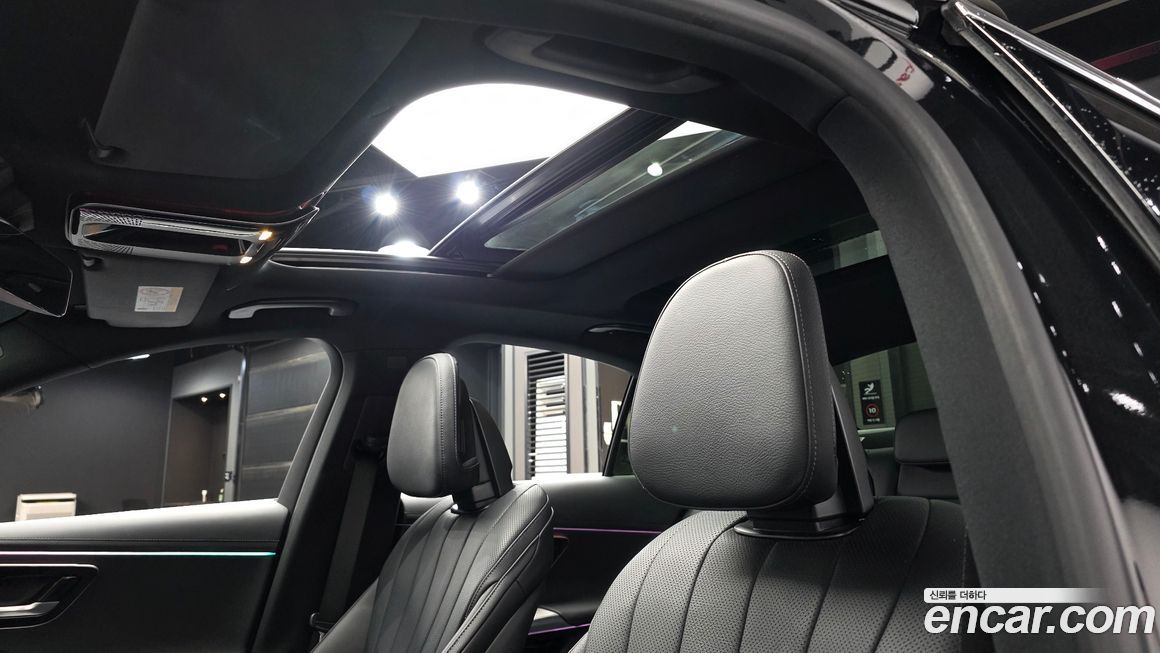 Mercedes-Benz E-Class 2024