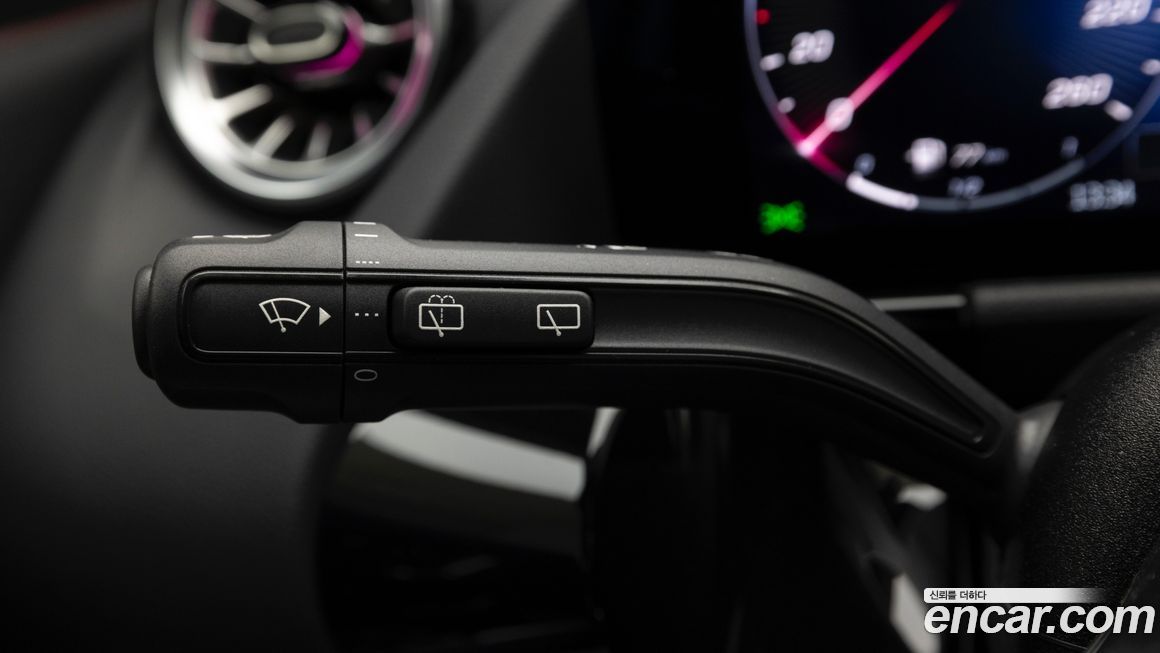 Mercedes-Benz GLA-Class 2026