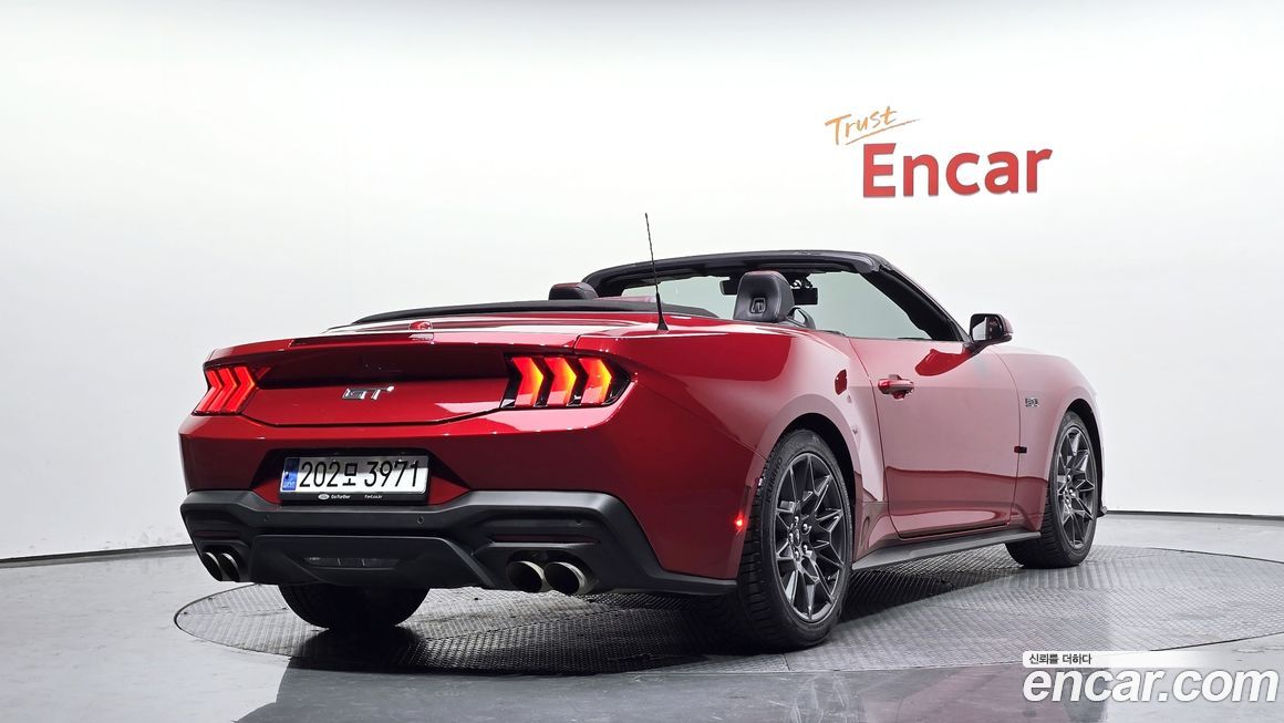 Ford Mustang 2024
