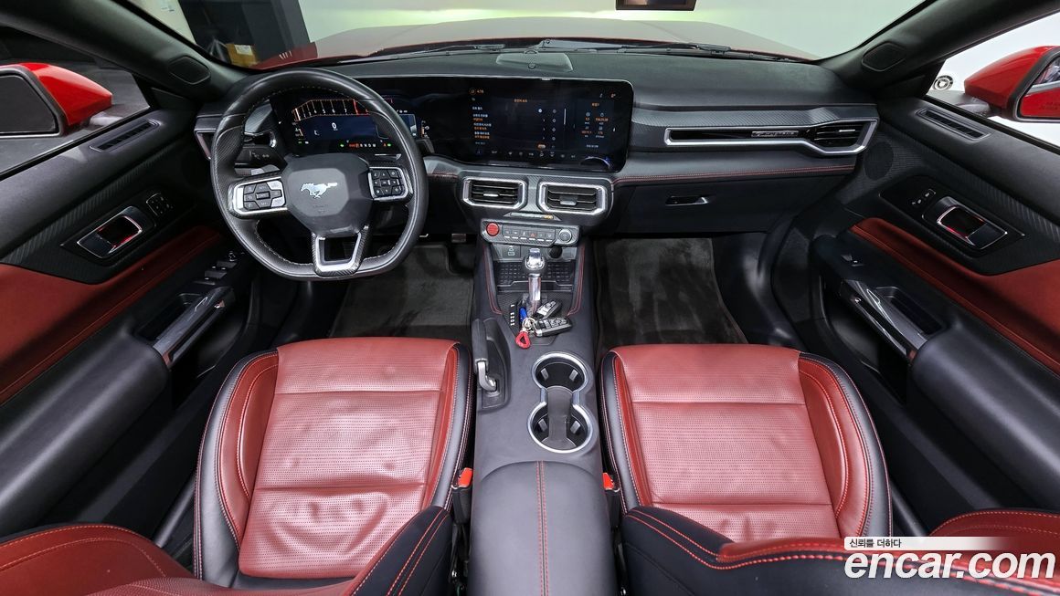 Ford Mustang 2024
