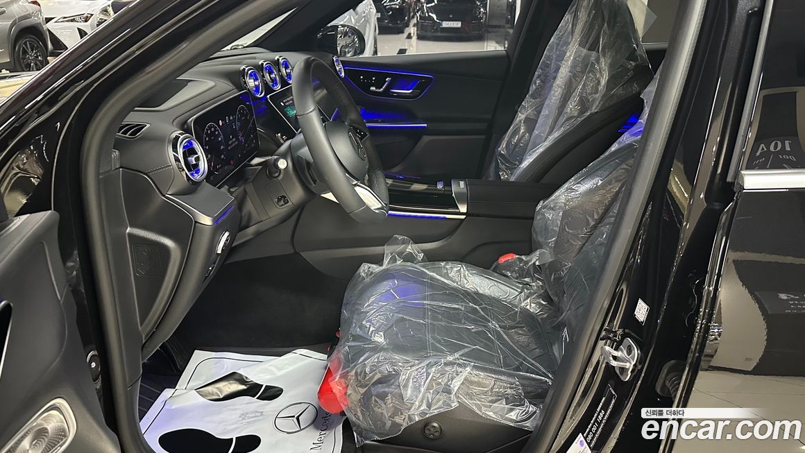 Mercedes-Benz GLC-Class 2025