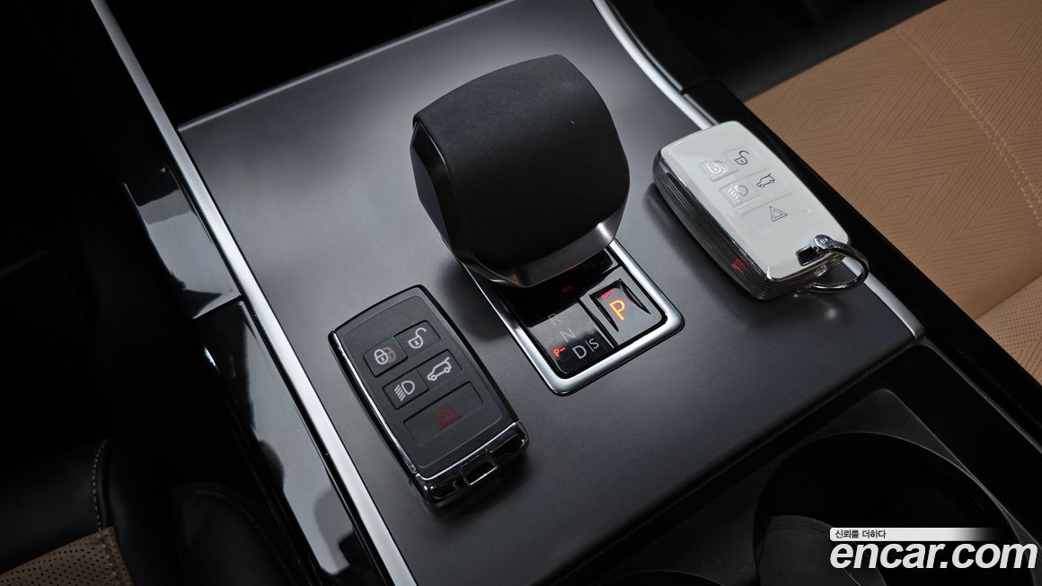 Land Rover Range Rover Velar 2024