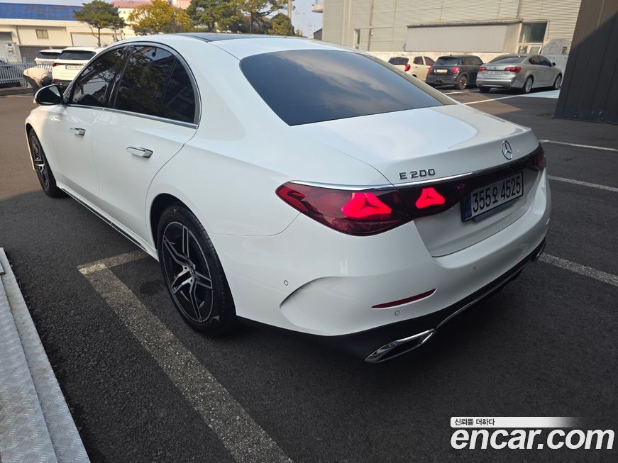 Mercedes-Benz E-Class 2026