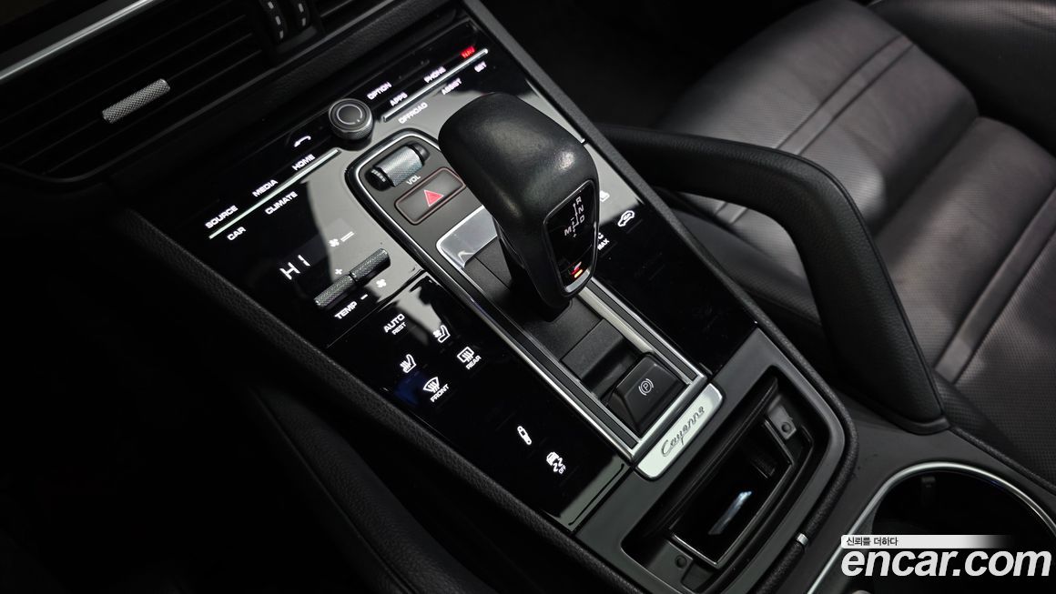 Porsche Cayenne 2020