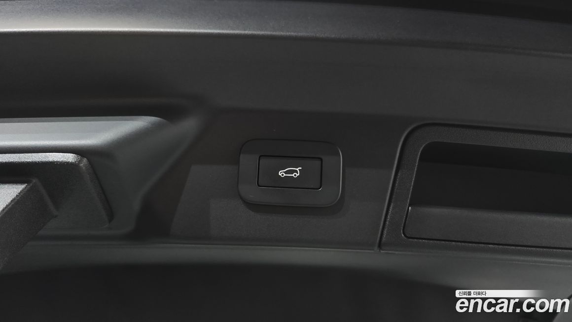 Land Rover Range Rover Velar 2024