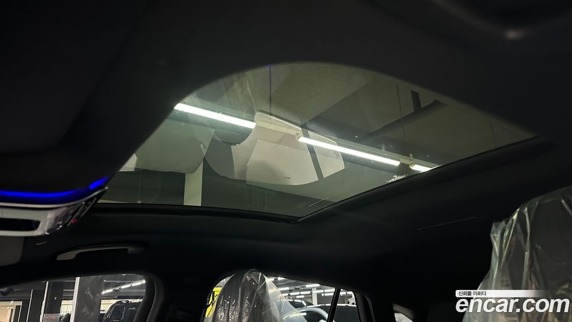 Mercedes-Benz GLC-Class 2025