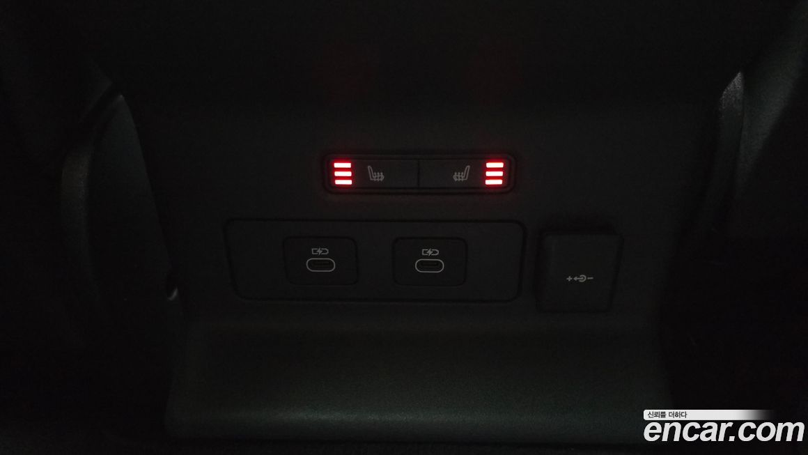 Land Rover Range Rover Velar 2024