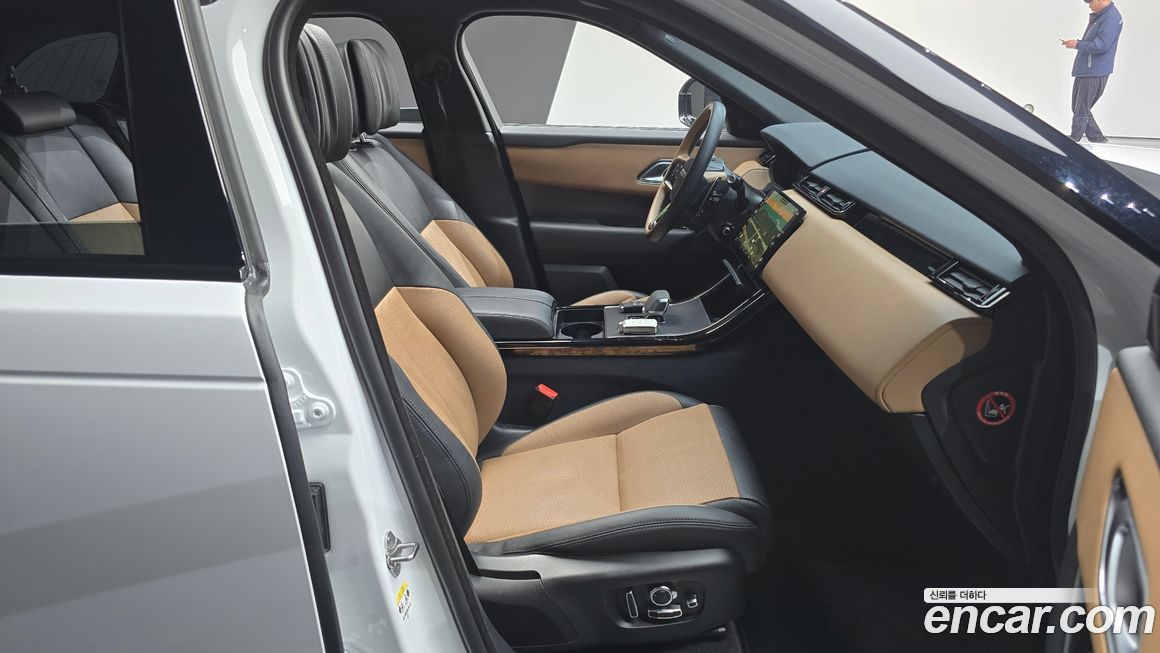 Land Rover Range Rover Velar 2024