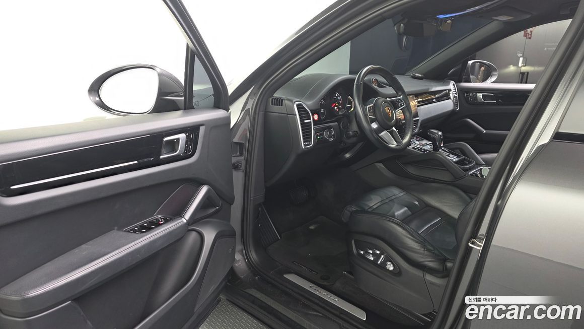 Porsche Cayenne 2020