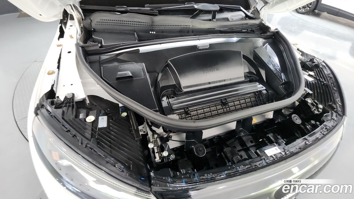 Mercedes-Benz EQE 2023