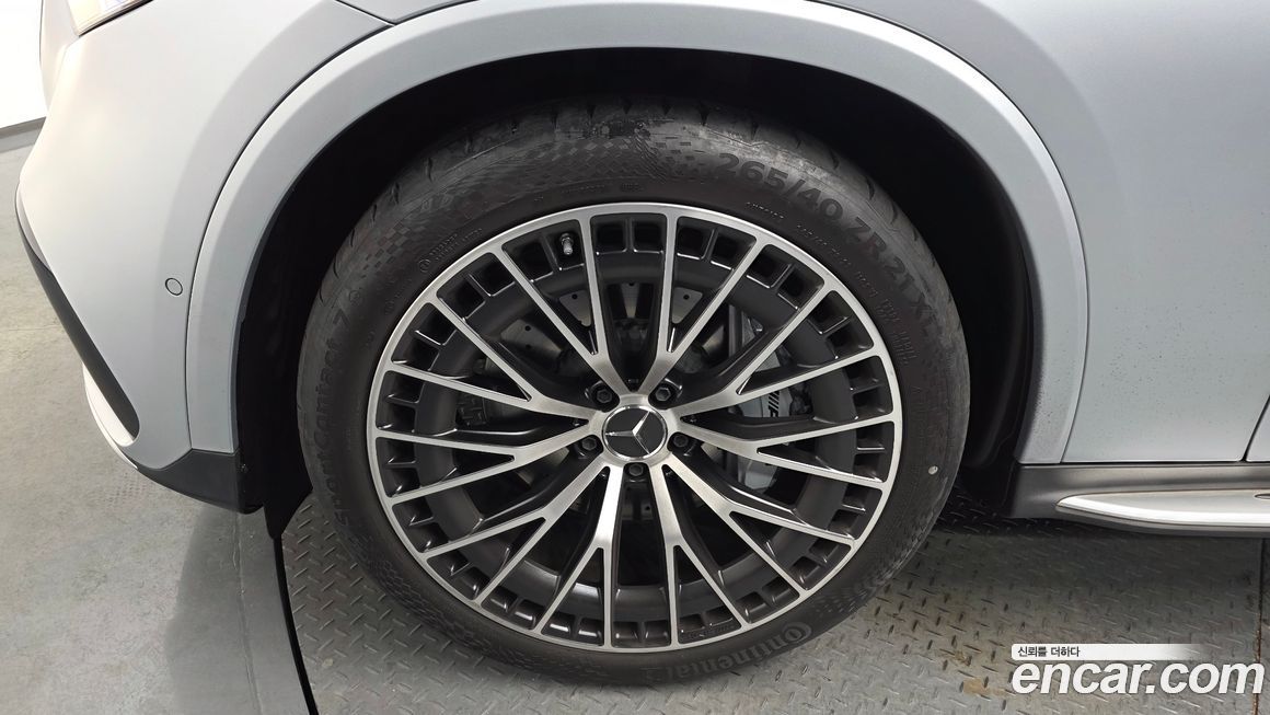 Mercedes-Benz GLC-Class 2025