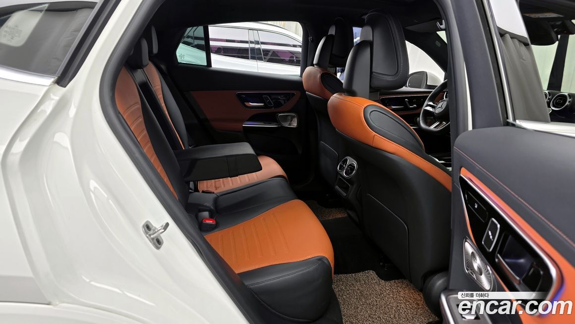 Mercedes-Benz GLC-Class 2024