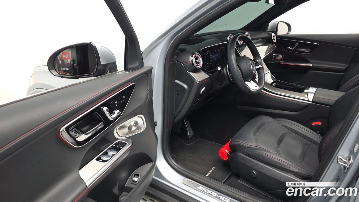 Mercedes-Benz GLC-Class 2025