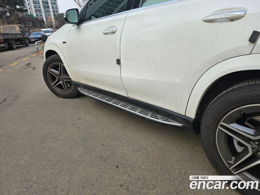 Mercedes-Benz GLE-Class 2021