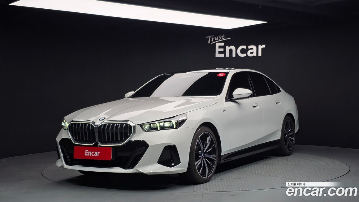 BMW 5-Series 2025