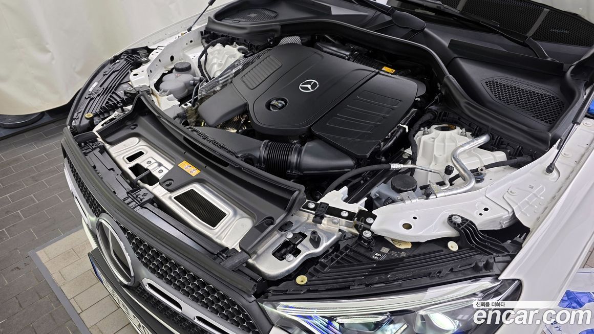 Mercedes-Benz GLC-Class 2024