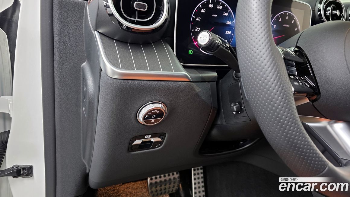 Mercedes-Benz GLC-Class 2024